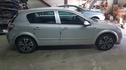 Maneta stergatoare Opel Astra H 2005 HAT