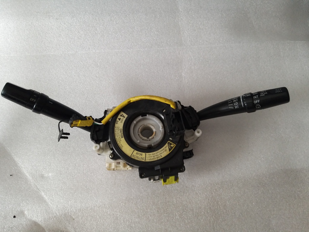 Maneta stergator semnalizare cu spirala volan toyota avensis t25 17a164 17a089b