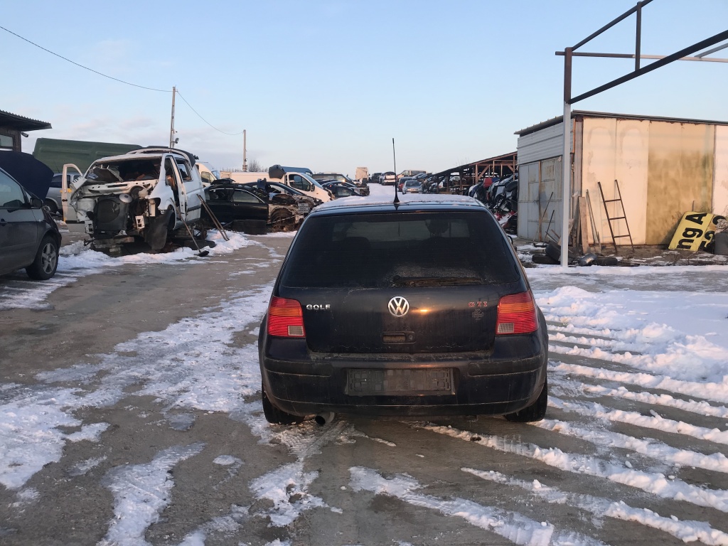 Maneta stergatoare Volkswagen Golf 4 200
