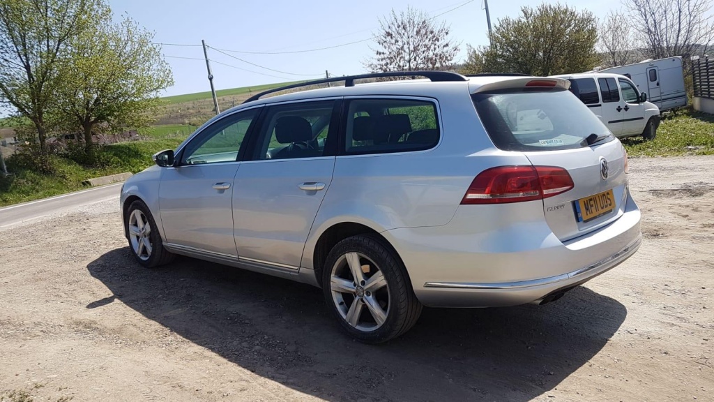 Maneta stergatoare Volkswagen Passat B7 