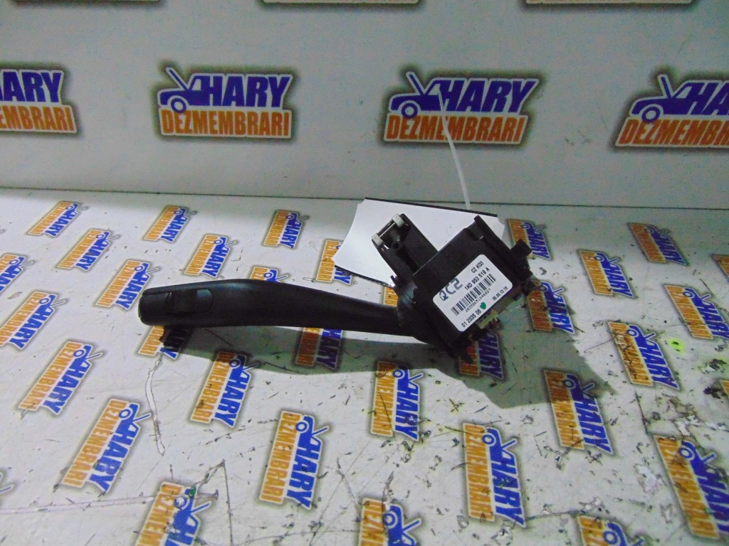Maneta stergator avand codul original 1K0953519A, pentru VW Touran