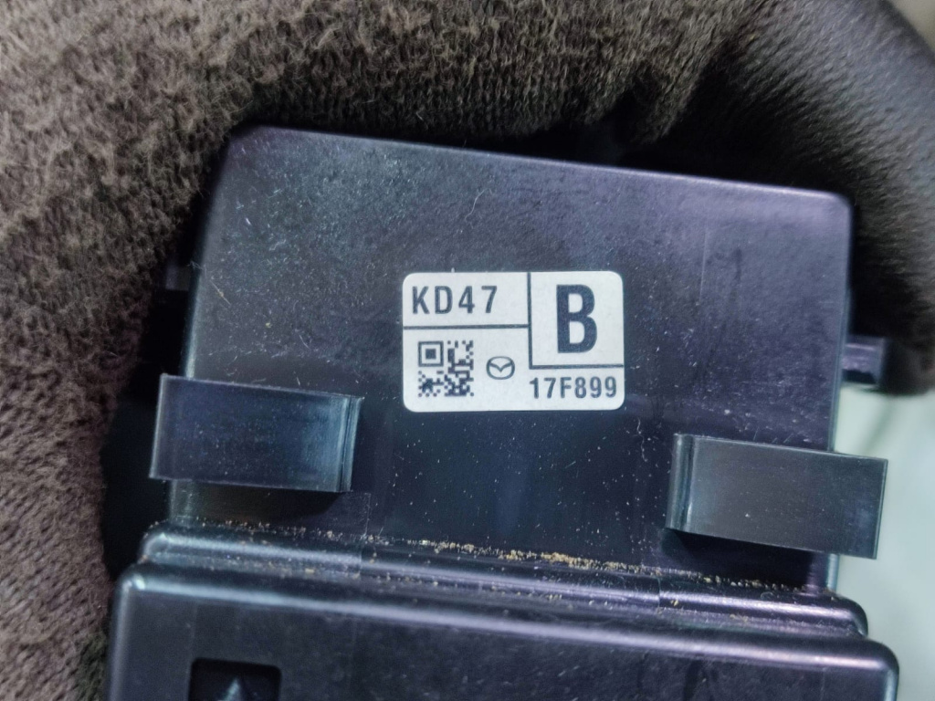 Maneta stergator parbriz KD47B Mazda CX-