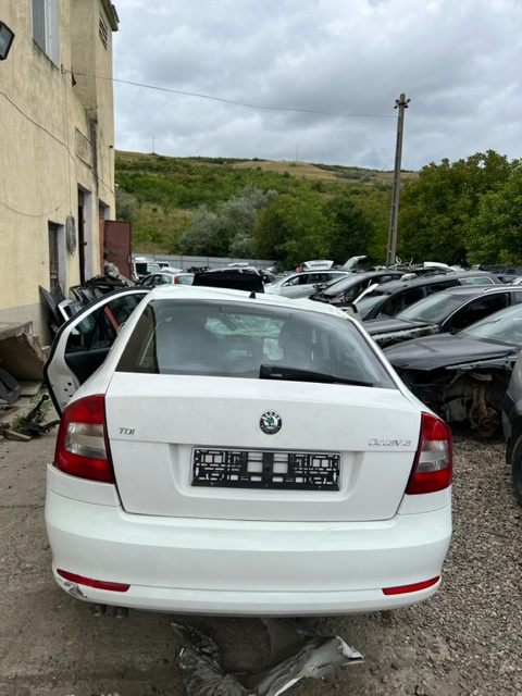 Maneta stergator parbriz si luneta Skoda