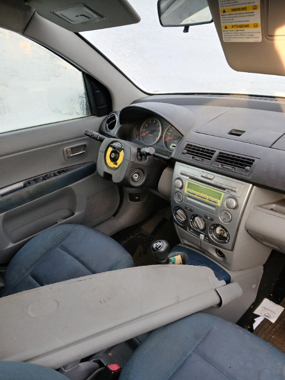 Manete semnalizare Mazda 2 an 2005