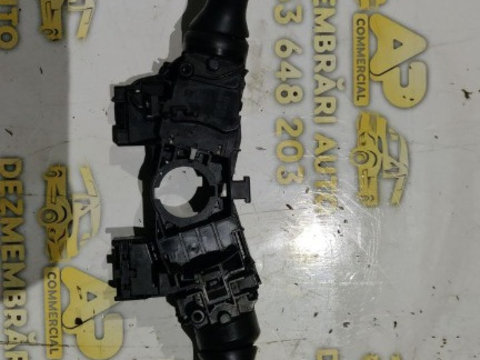 Manete semnalizare Toyota Yaris cod : 17F001