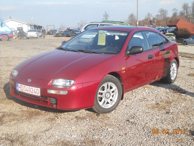 Mazda 323 din 1996-1,6 benzina