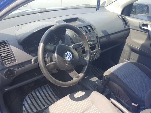 Mecanism butoane ridicare geamuri Volkswagen Polo 9N 2003
