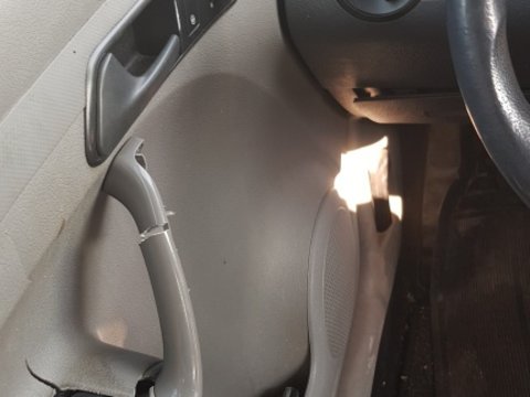 Mecanism butoane ridicare geamuri Volkswagen Caddy maxi 2010