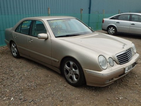 Mercedes E 320 W210 (2001) 3.2 204 CP Motorina