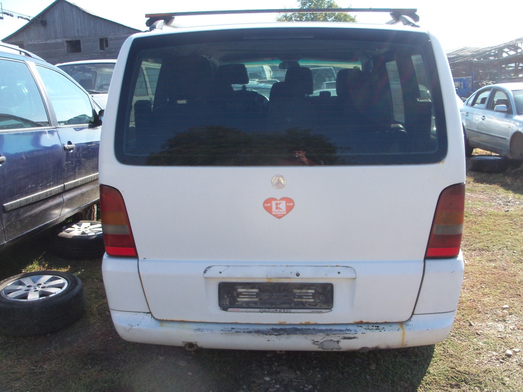 Mercedes Vito, an 2001, 2.1 Diesel