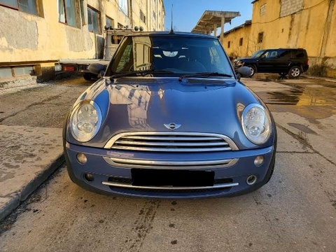 Mini One R52 1.6i 2004; Cabrio