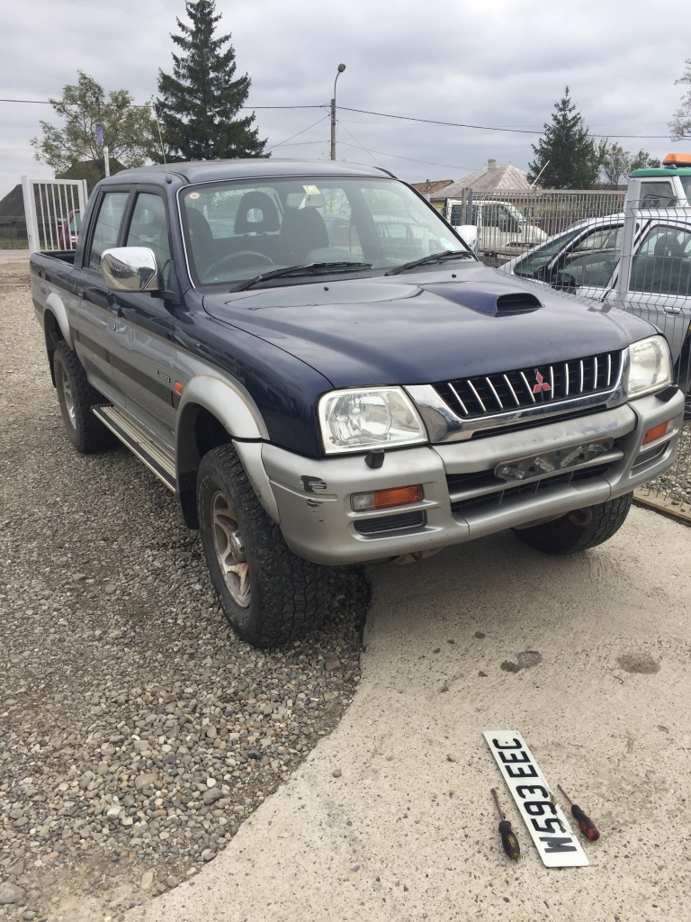 MITSUBISHI L200 2.5 tdi (2001)
