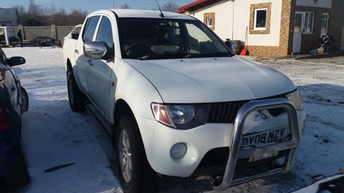 Mitsubishi l200 an 2009