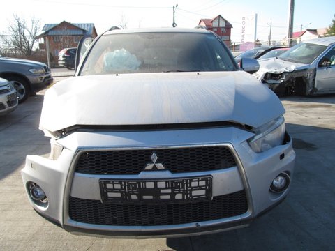 Mitsubishi Outlander din 2011