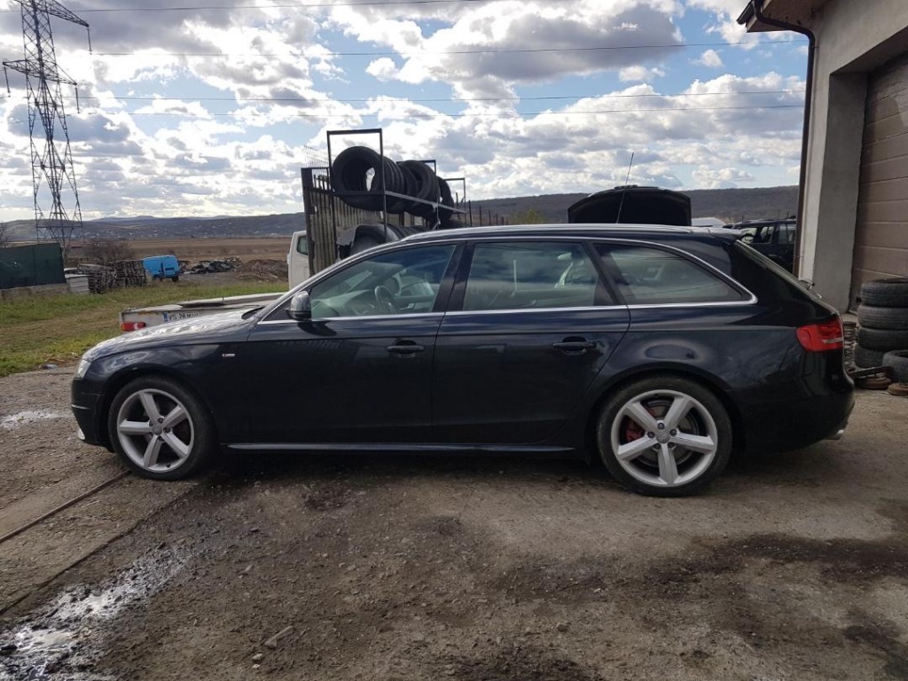 Mocheta podea interior Audi A4 B8 2010 c
