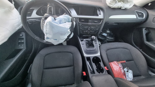 Mocheta podea interior Audi A4 B8 2010 c