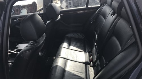 Mocheta podea interior BMW E46 2001 comb