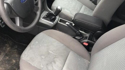 Mocheta podea interior Ford Focus 2007 B