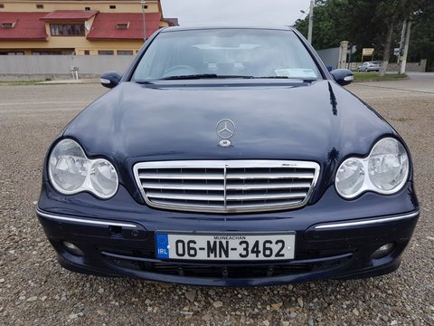 Mocheta podea interior Mercedes C-CLASS W203 2006 berlina 2.2