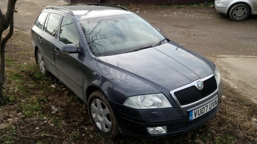 Mocheta podea interior Skoda Octavia 200