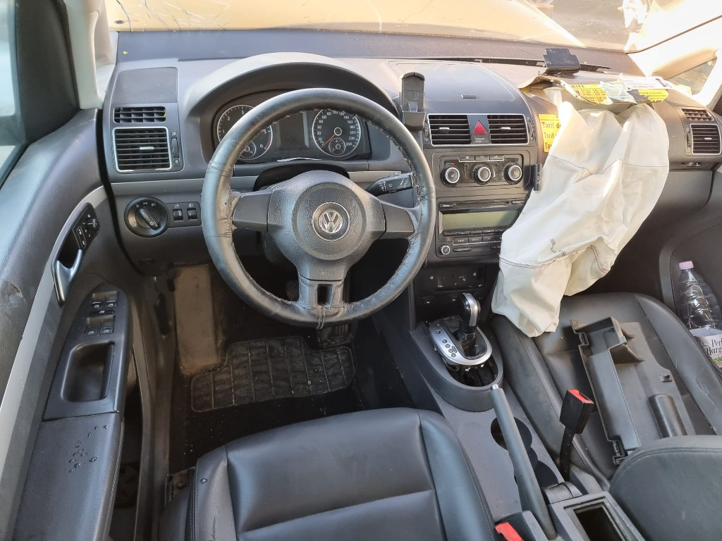 Mocheta podea interior Volkswagen Touran
