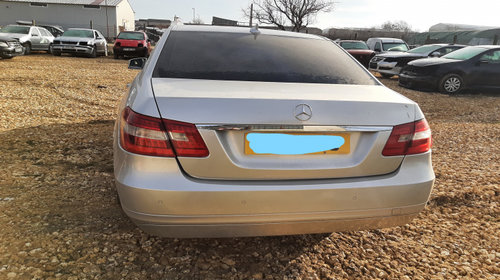 Mocheta portbagaj Mercedes-Benz E-Class 