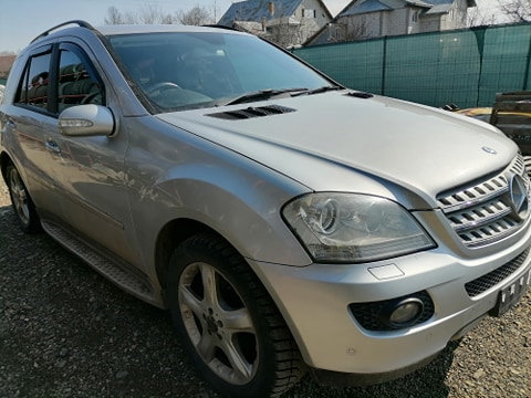 Mocheta portbagaj Mercedes M-Class W164 2007 MONOVOLUM 320 CDI