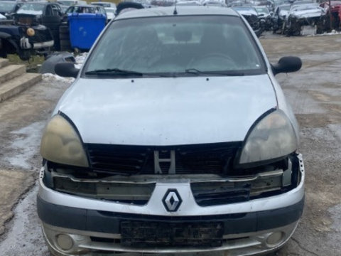 Mocheta portbagaj Renault Clio 2003 limuzina 1,4 benzina