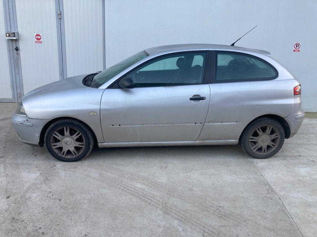 Mocheta portbagaj Seat Ibiza 2002 Hatchb