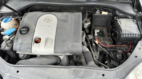 Mocheta portbagaj Volkswagen Golf 6 2010