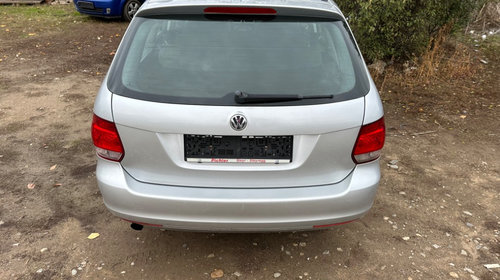 Mocheta portbagaj Volkswagen Golf 6 2010