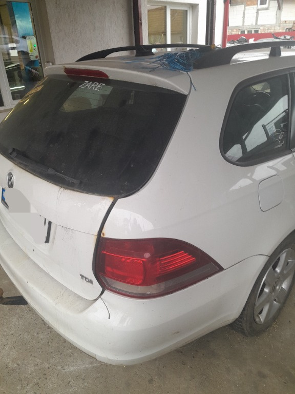 Mocheta portbagaj Volkswagen Golf 6 2010