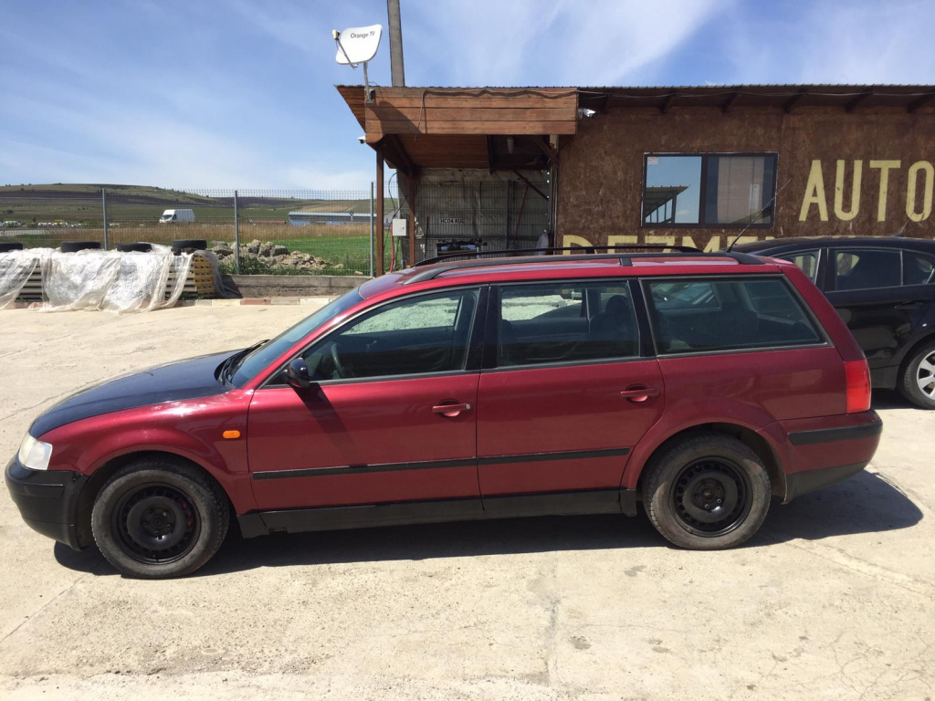 Mocheta portbagaj Volkswagen Passat B5 1997 combi 1,6 benzina