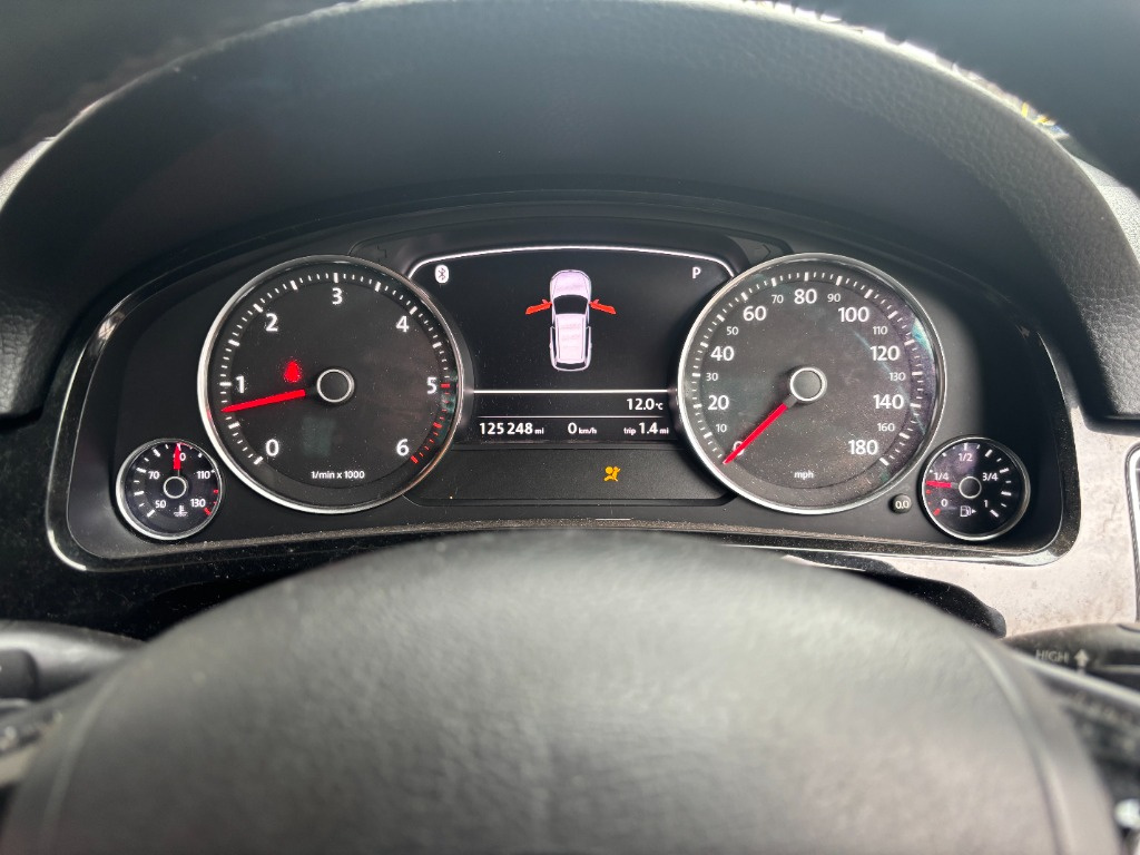 Mocheta portbagaj Volkswagen Touareg 7P 