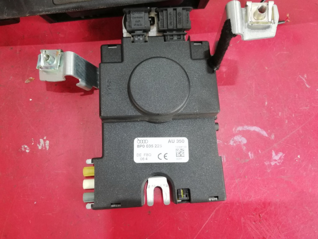 Modul antena radio Audi A3 8P 8P0035225