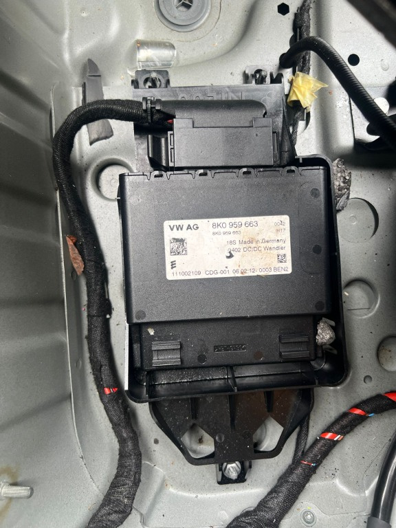 Modul baterie Audi A6 C7 8K0959663