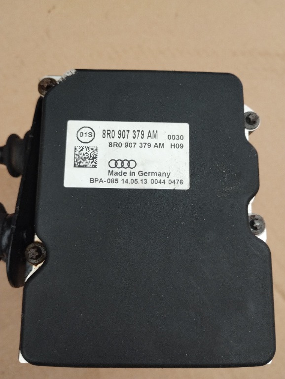 Modul Calculator Centrala ABS Audi Q5 din 2014 cod. 8R0907379 AM