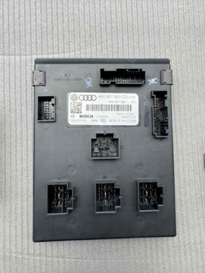 Modul/calculator confort BCM 1 Audi A6,A7,A8 cod 4