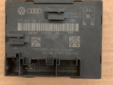 Modul calculator usa stanga spate AUDI A4 b8 2012