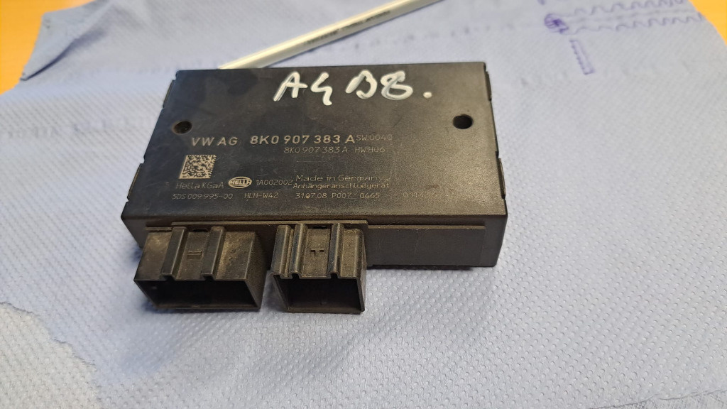 Modul carlig tractare Audi A4 B8 cod 8K0907383A