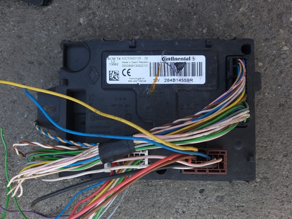 Modul Confort cod: 284B14559R pentru Dacia Sandero
