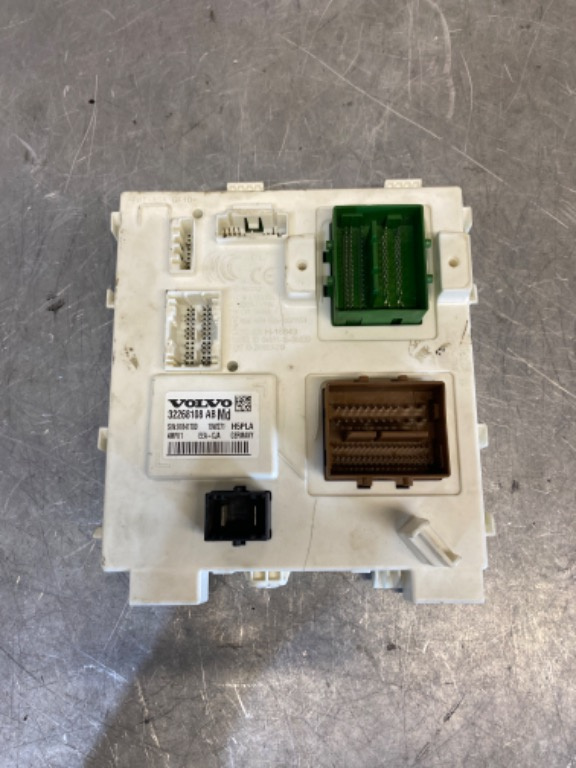 Modul de control al caroseriei Ecu Ecm Bcm Volvo xc40 32268108