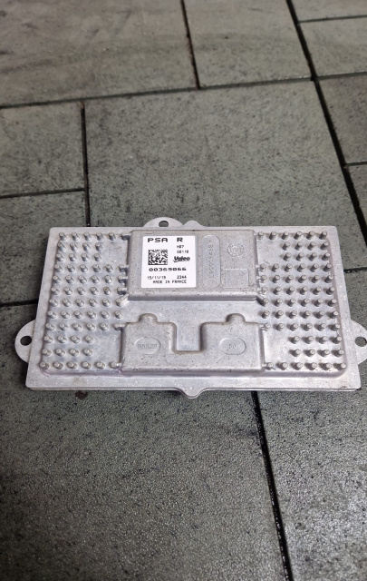 Modul far dreapta Cod: 00369066 Peugeot 3008 2 [2016 - 2020] Crossover 1.6 PureTech AT (180 hp) Automatic