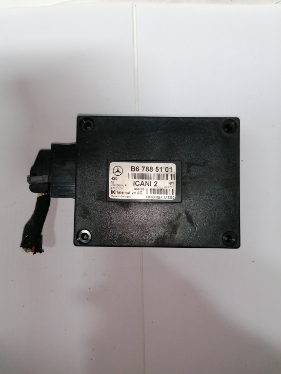 Modul inchidere centralizata Mercedes-Benz E 220 2.2 Motorina 2005, B67885101