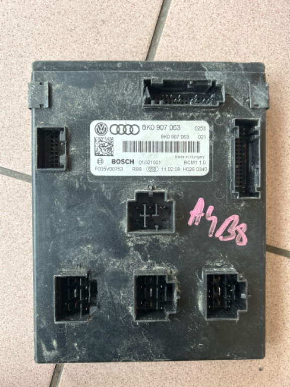 Modul lumini Audi A4 B8 2008-2015 cod:8K0907063