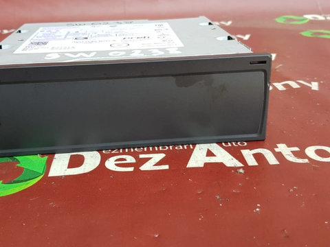 Modul multimedia Radio CD Skoda Superb 3 cod 3V0 035 820 A