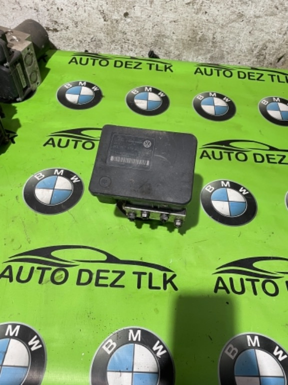 Modul pompa ABS Vw Caddy Touran Golf 5 Plus cod 1k0614517AE 1k0907379AC