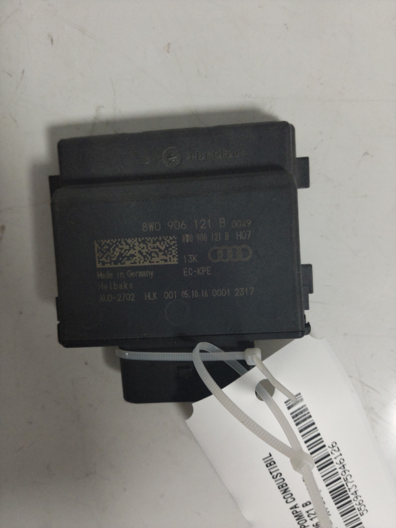 Modul pompa combustibil Audi A4 B9 an 2018 cod piesa 8W0906121B