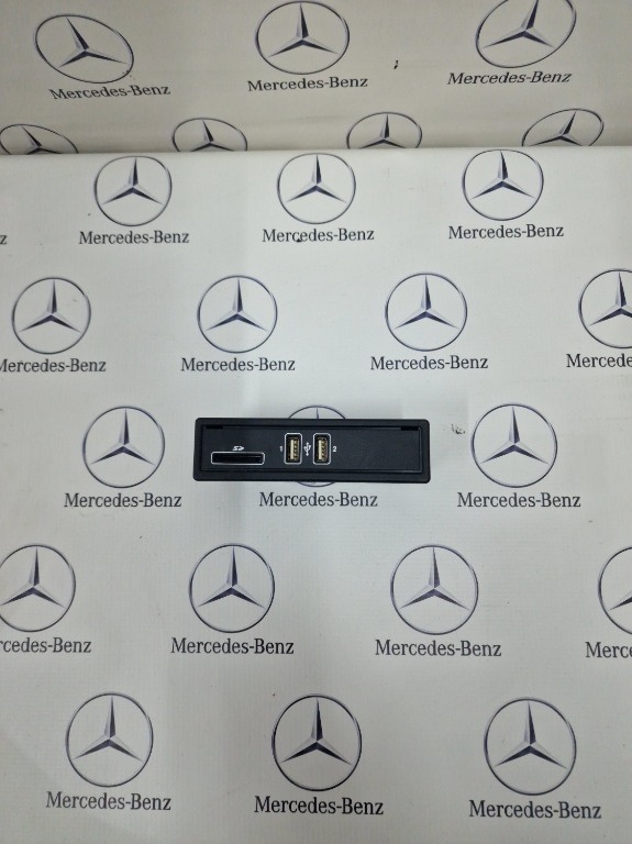 Modul port usb Mercedes A2058200526
