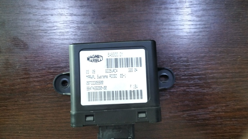Modul Releu Combustibil Peugeot 407, Citroen C4 09733309900